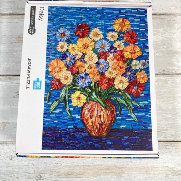 Floral and Hummingbird Jigsaw Puzzles || Lot of 3 - 1,000 Piece puzzles - Picture 4 of 7